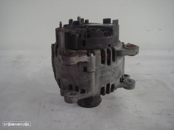 Alternador Audi A3 (8P1) - 1