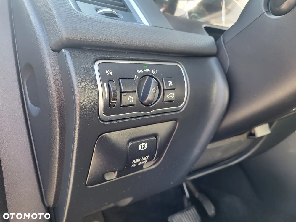 Volvo XC 60 D4 Drive-E Momentum - 25