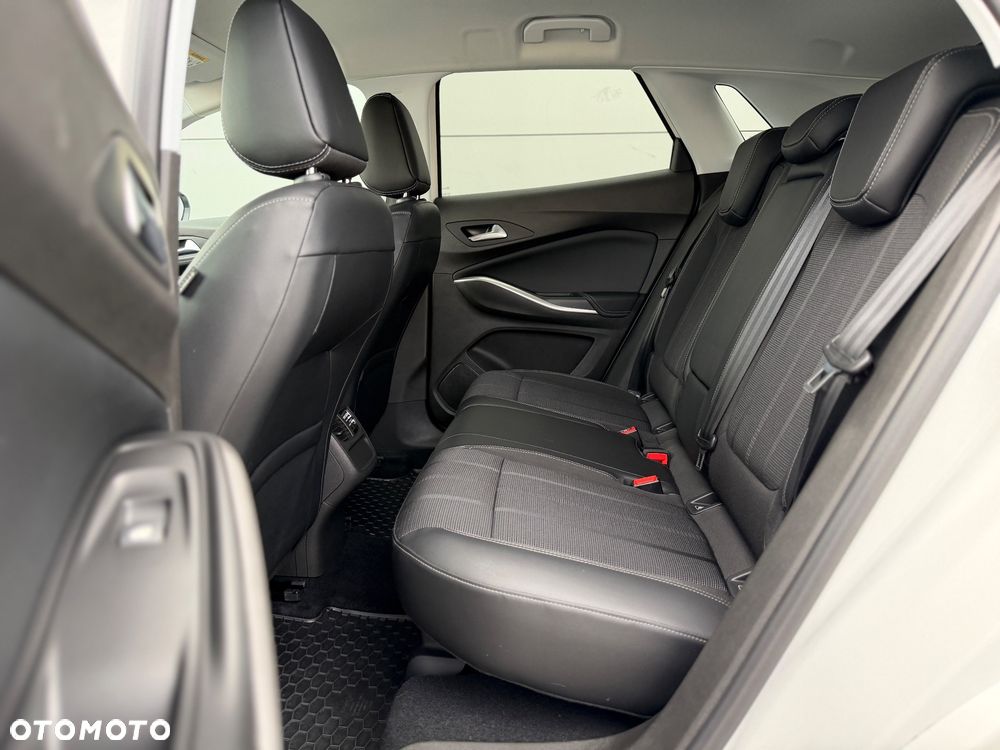 Opel Grandland 1.2 T Business Elegance S&S - 21