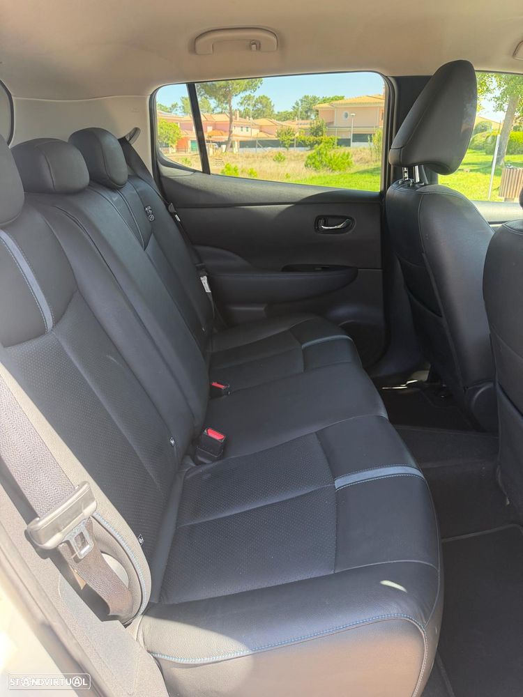 Nissan Leaf Tekna Two Tone - 12