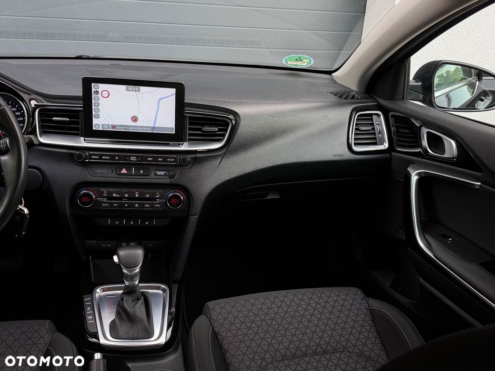 Kia Ceed 1.6 CRDi mHEV L Business Line DCT - 12