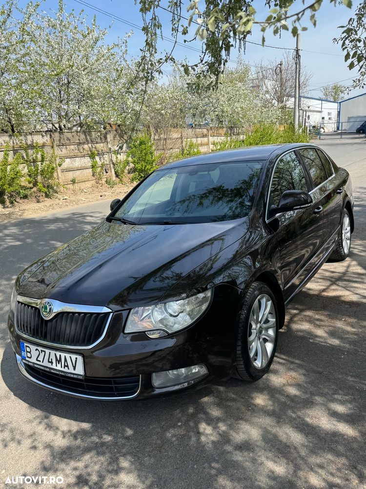 Skoda Superb 2.0 TDI Elegance 4x4 - 1