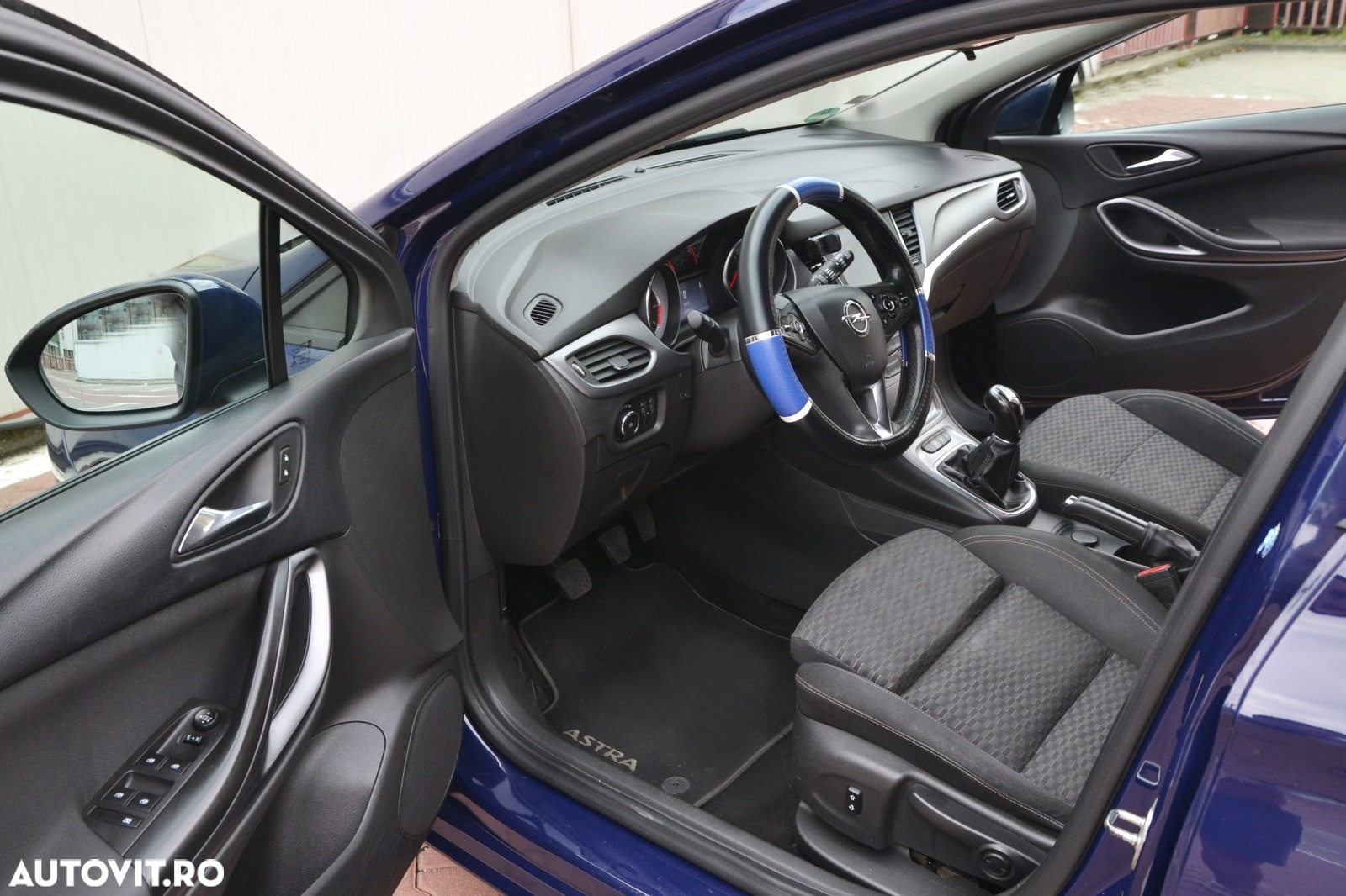 Opel Astra 1.6 CDTI ECOTEC Dynamic - 10
