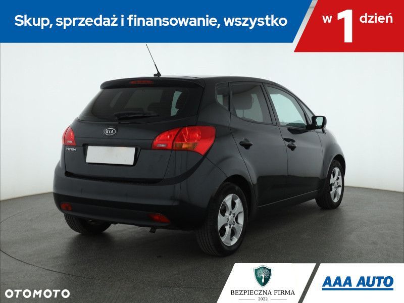 Kia Venga - 7