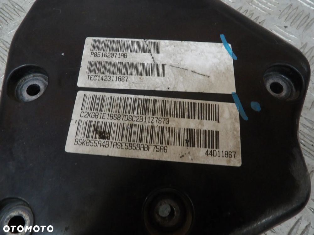 JEEP GRAND CHEROKEE WK2 3.0 CRD POMPA WTRYSKOWA 0445010696 - 9