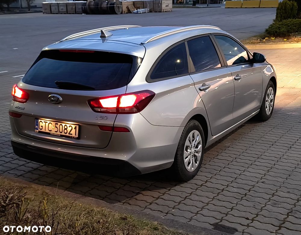 Hyundai i30 1.6 D Classic + - 2