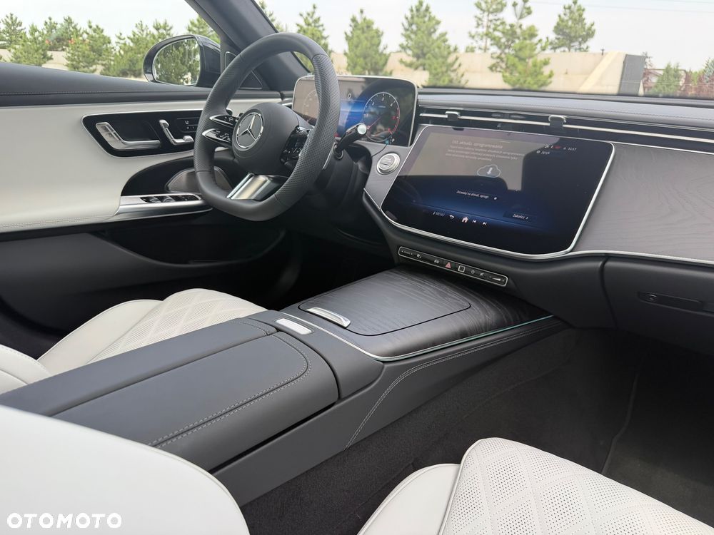 Mercedes-Benz Klasa E 220 d mHEV Exclusive 9G-Tronic - 13