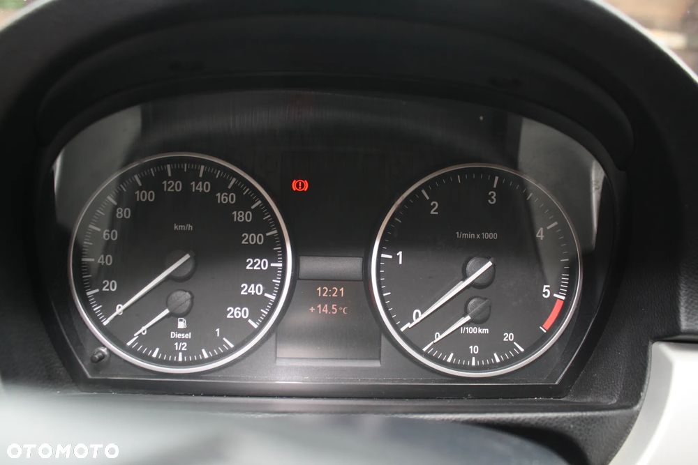 BMW Seria 3 320d - 14