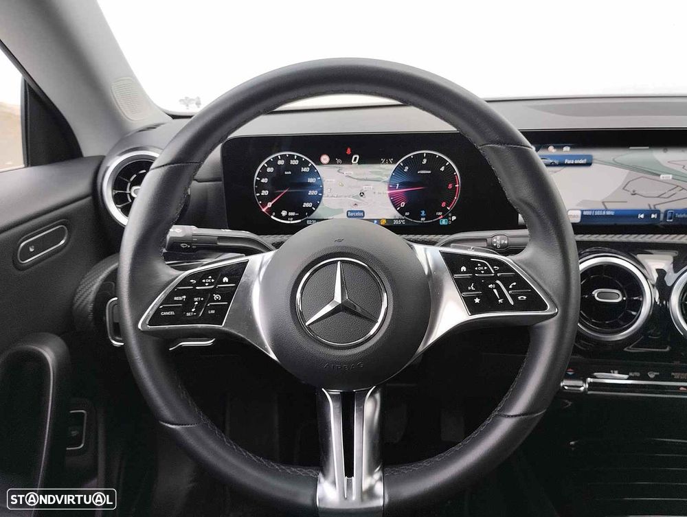 Mercedes-Benz CLA 180 d 7G-DCT Progressive - 4