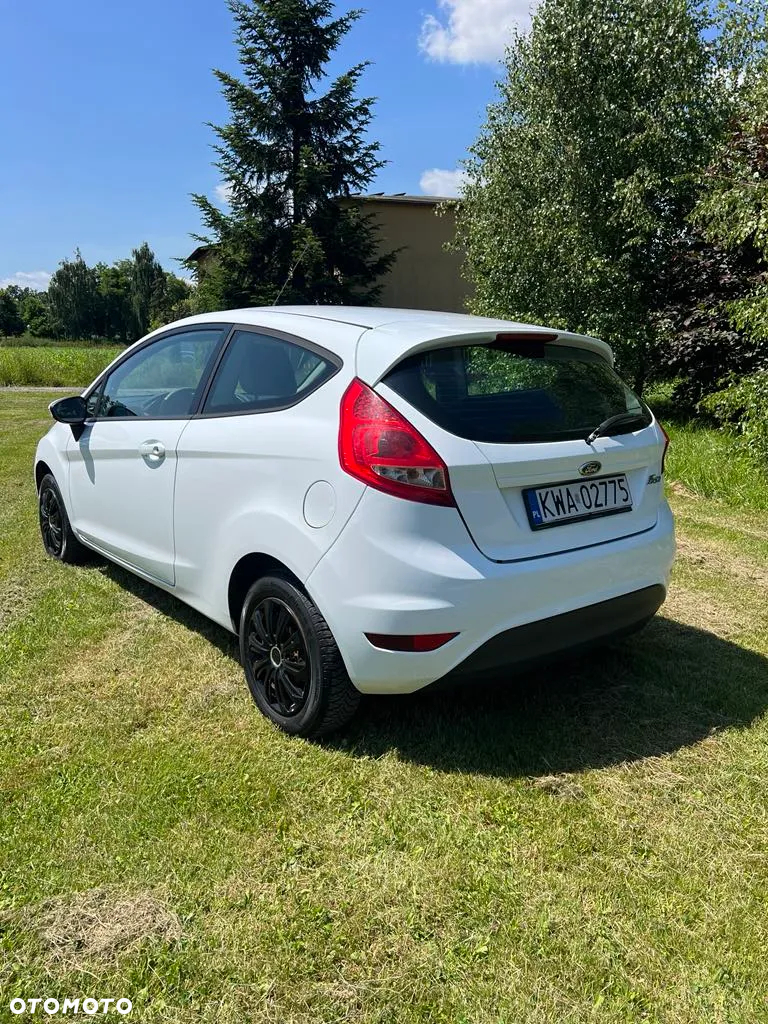 Ford Fiesta 1.4 TDCi Ambiente - 5