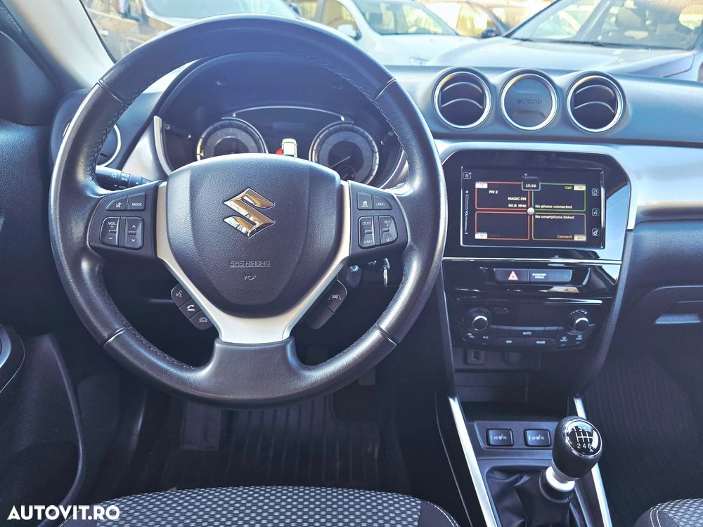 Suzuki Vitara 1.4 Boosterjet AllGrip MHEV Passion - 10