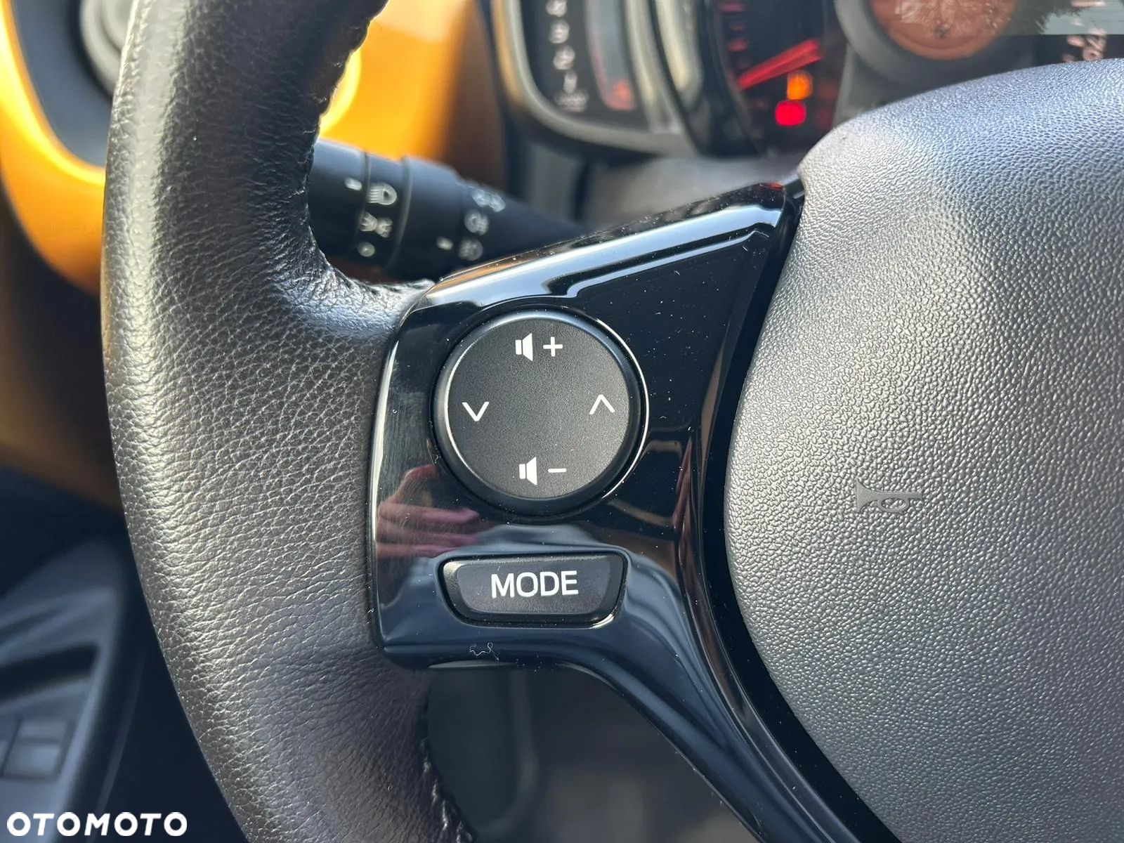 Peugeot 108 PureTech 82 Top Allure - 23