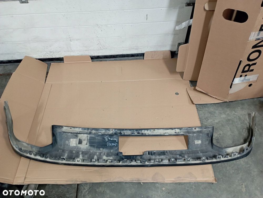 VW TOUAREG DYFUZOR ZDERZAKA TYŁ DOKŁADKA 760807568J - 2