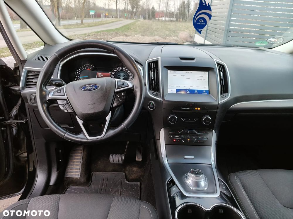Ford S-Max - 9