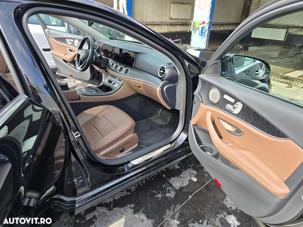 Mercedes-Benz E - 18