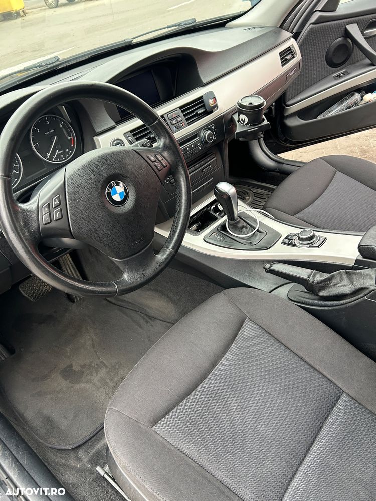 BMW Seria 3 318d Aut. - 10