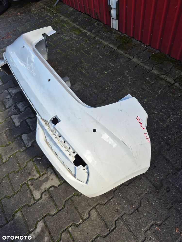 Skoda scala lift zderzak tylny 657807421C - 3