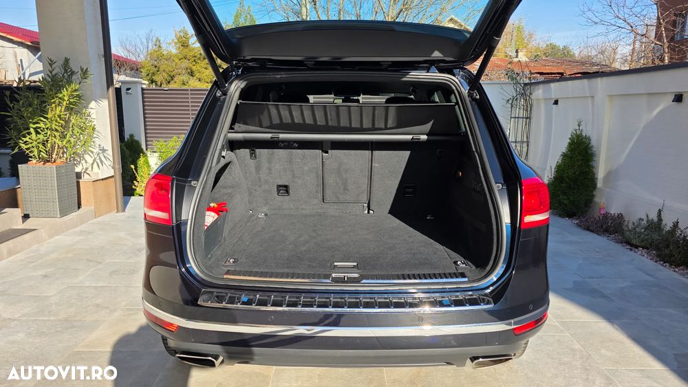 Volkswagen Touareg 3.0 V6 TDI SCR Blue Motion DPF Automatik Executive Edition - 22