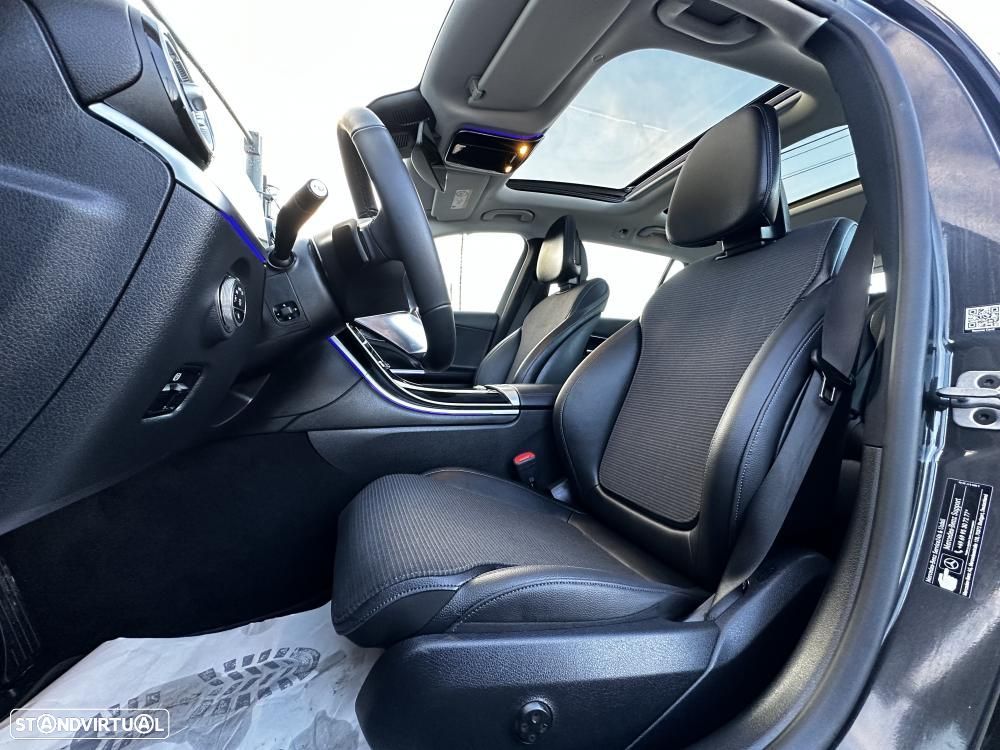 Mercedes-Benz C 300 e T 9G-TRONIC Avantgarde - 18
