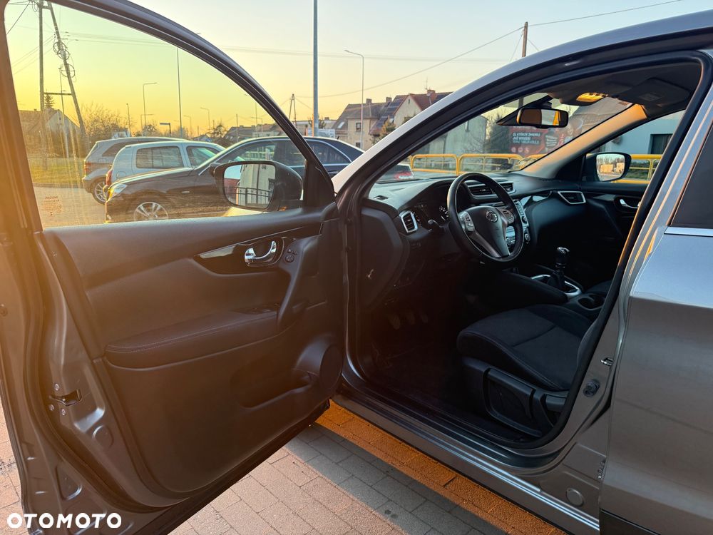 Nissan Qashqai 1.6 DCi Tekna+ - 26