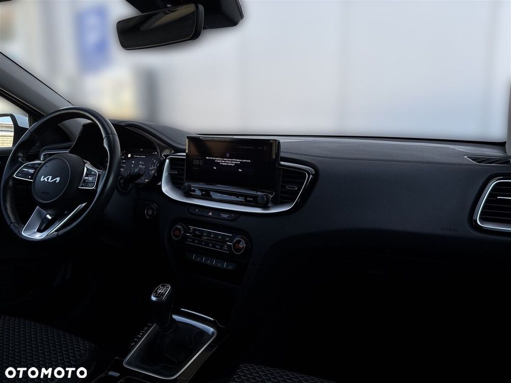 Kia XCeed 1.5 T-GDI Business Line - 14