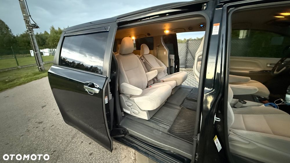 Toyota Sienna 3.5 V6 - 17
