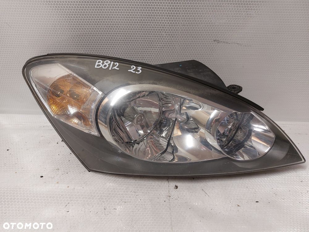 .  LAMPA PRZOD PRZEDNIA PRAWA KIA PRO CEED - 1