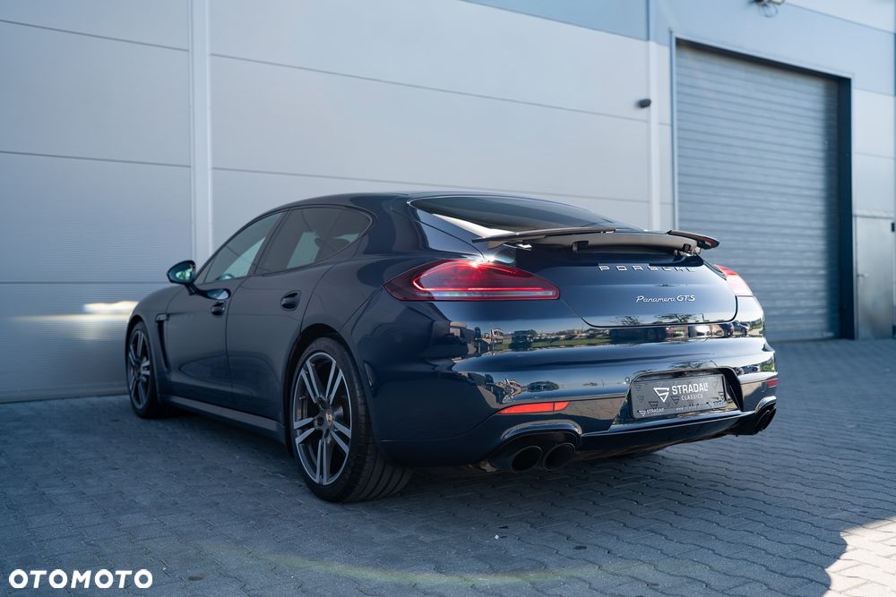 Porsche Panamera GTS PDK - 5