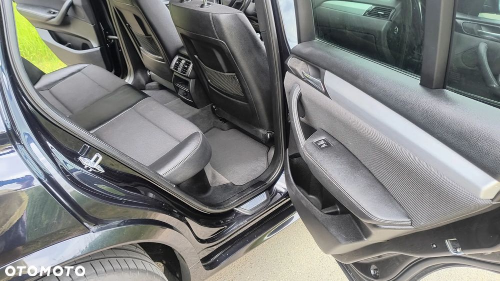 BMW X3 xDrive20d - 14