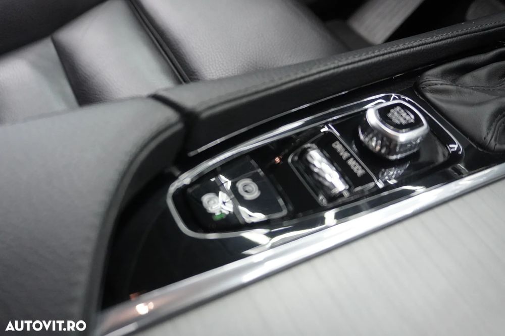 Volvo XC 90 T6 AWD 7 locuri Momentum Pro - 22