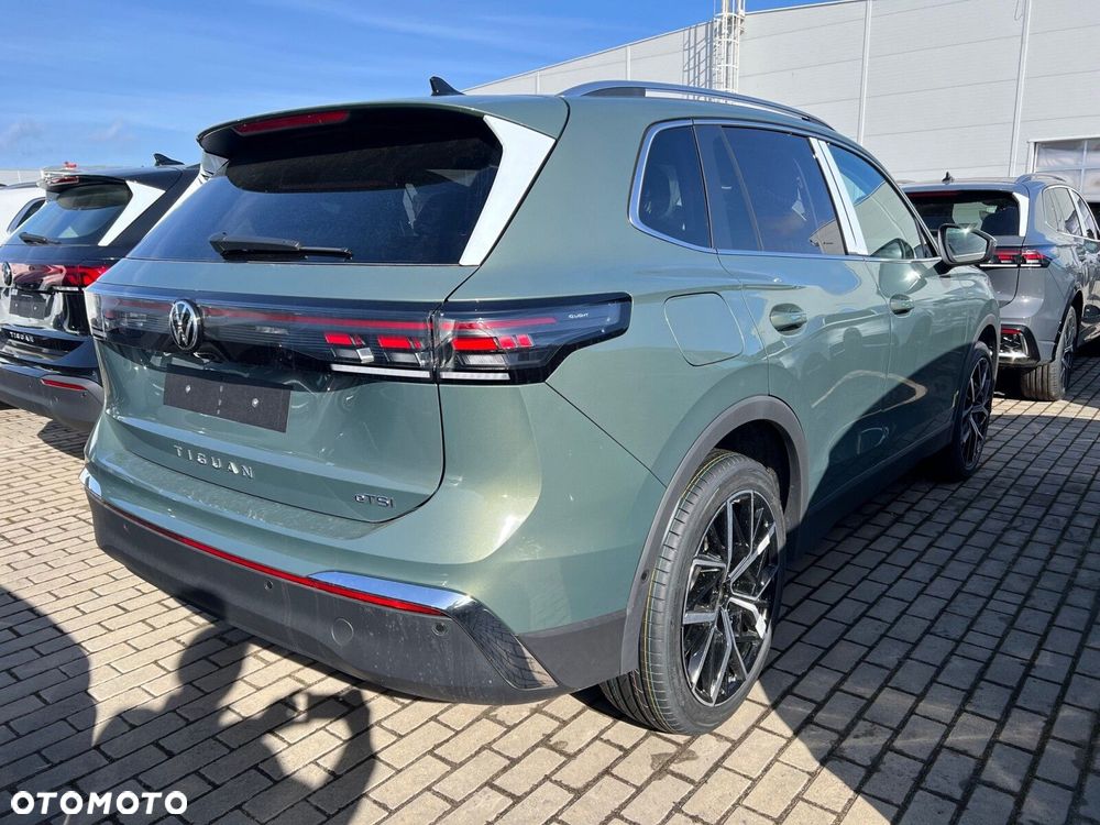 Volkswagen Tiguan - 4