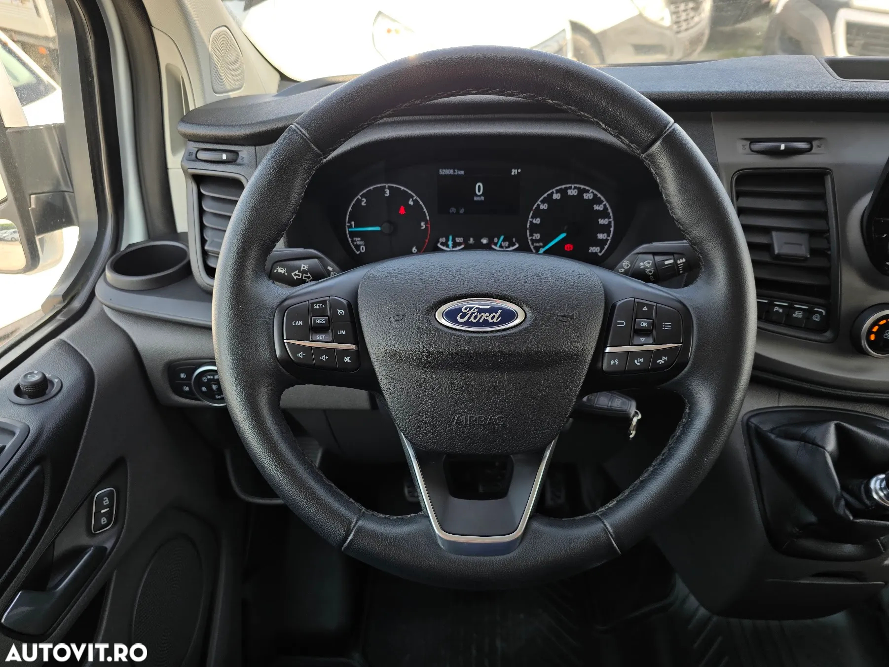 Ford Transit New Custom L1H1 Premium Edition - 29