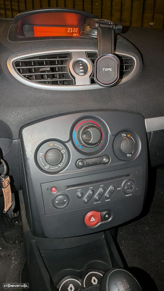 Renault Clio Sport Tourer - 9