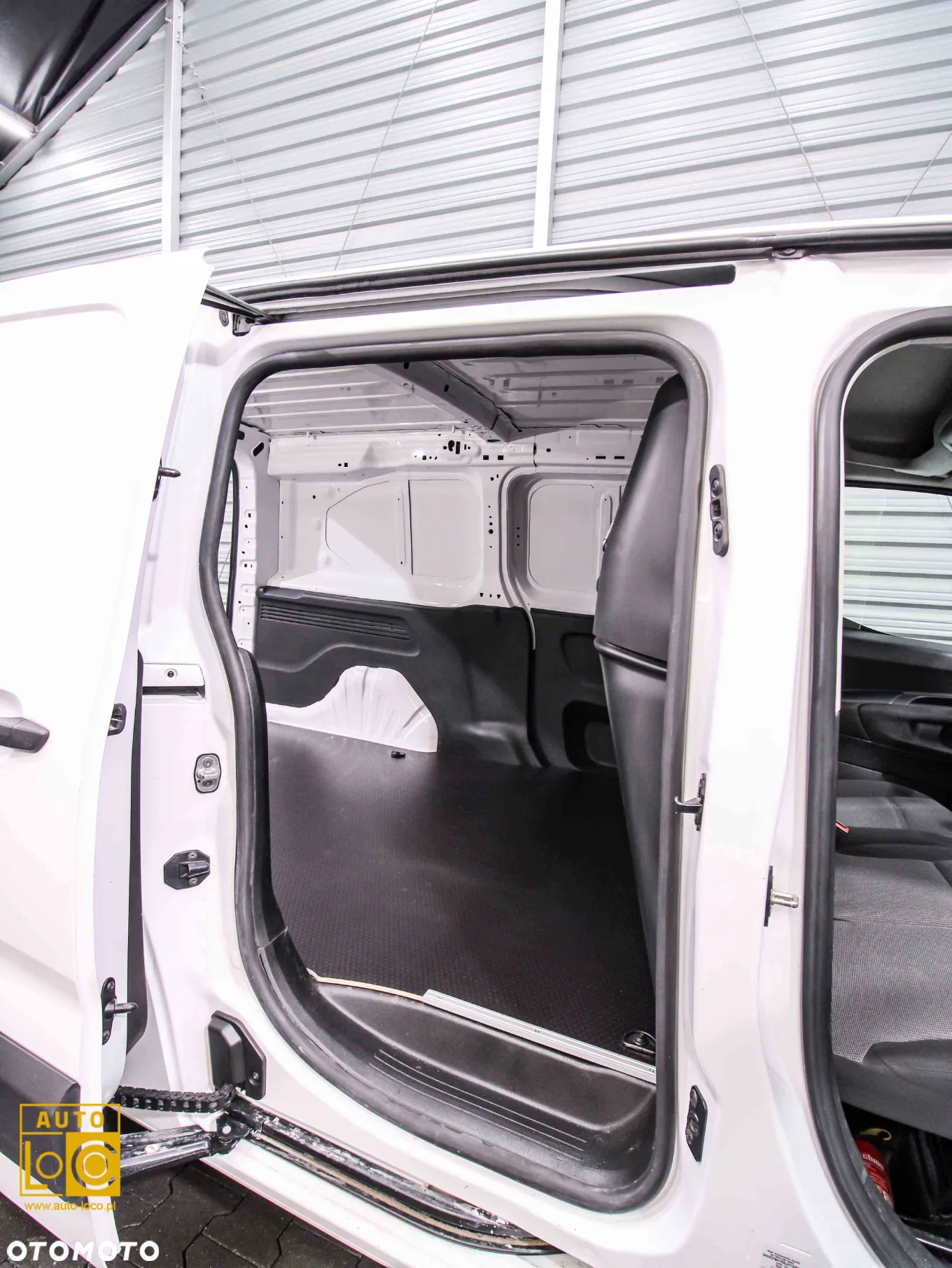 Opel COMBO FURGON - 14