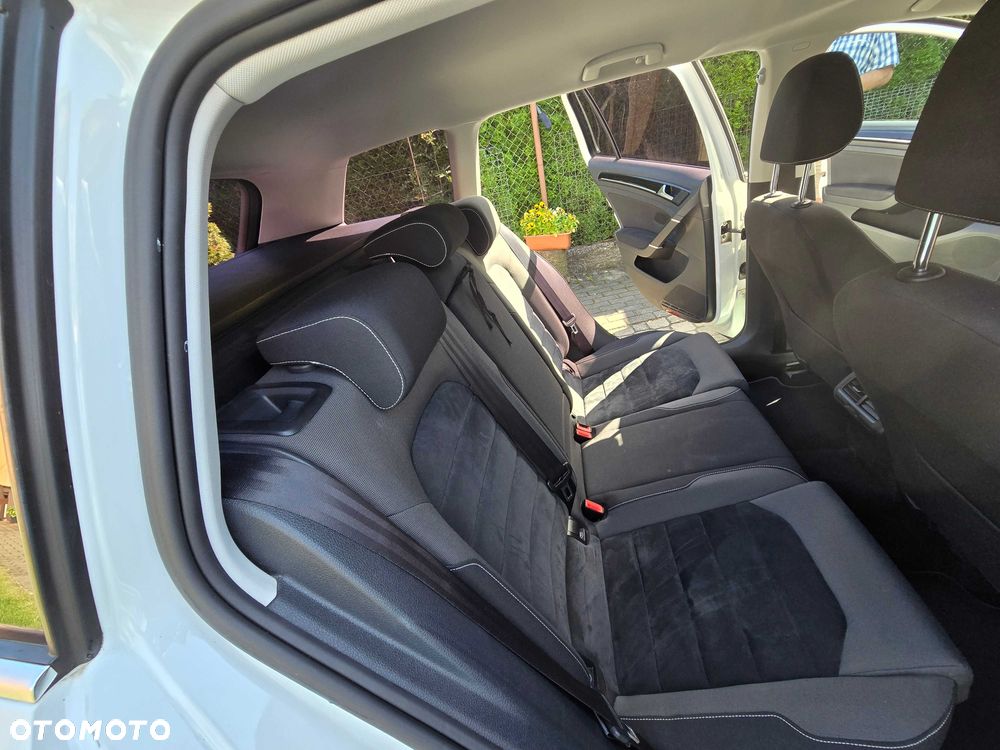 Volkswagen Golf - 3