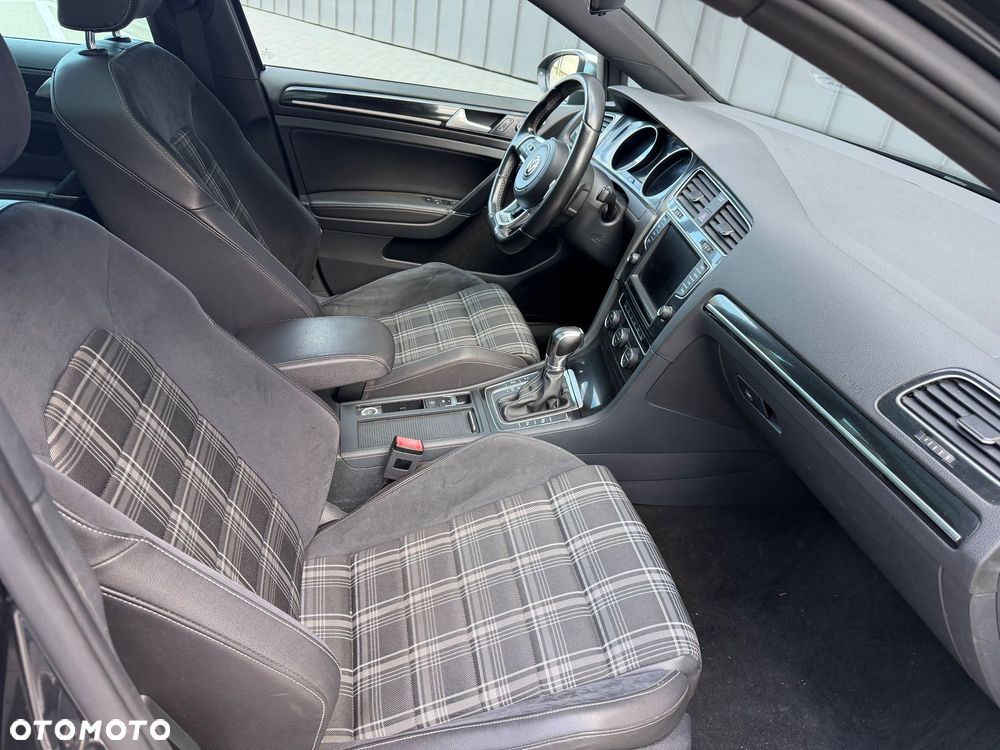 Volkswagen Golf GTD 2.0 TDI SCR DSG - 25