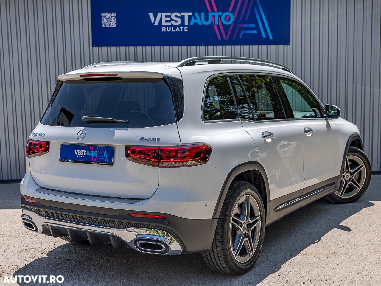 Mercedes-Benz GLB 250 4Matic 8G-DCT Style - 3