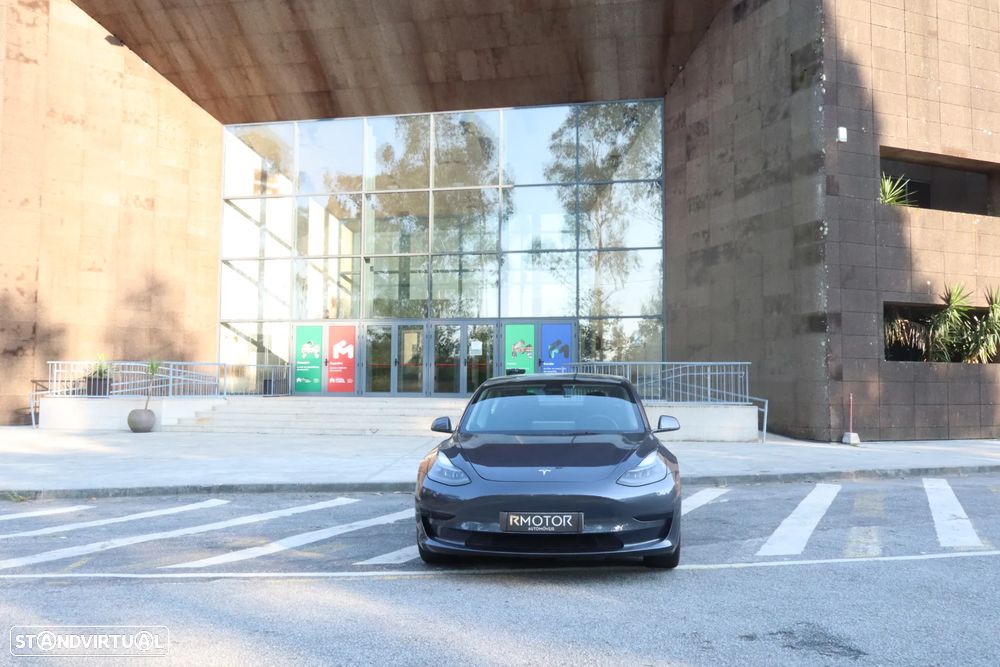 Tesla Model 3 Standard RWD - 2