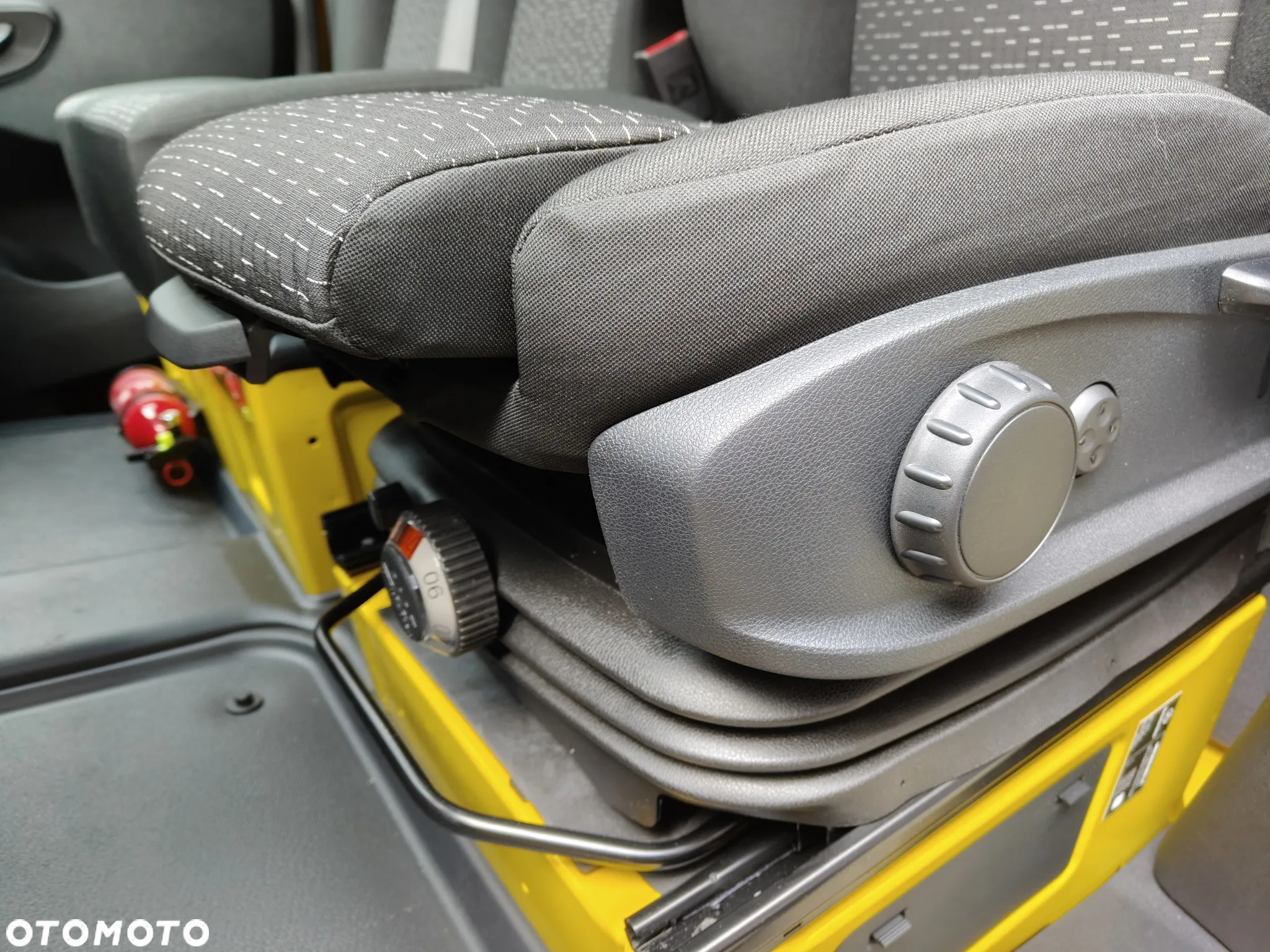 Mercedes-Benz Sprinter - 18