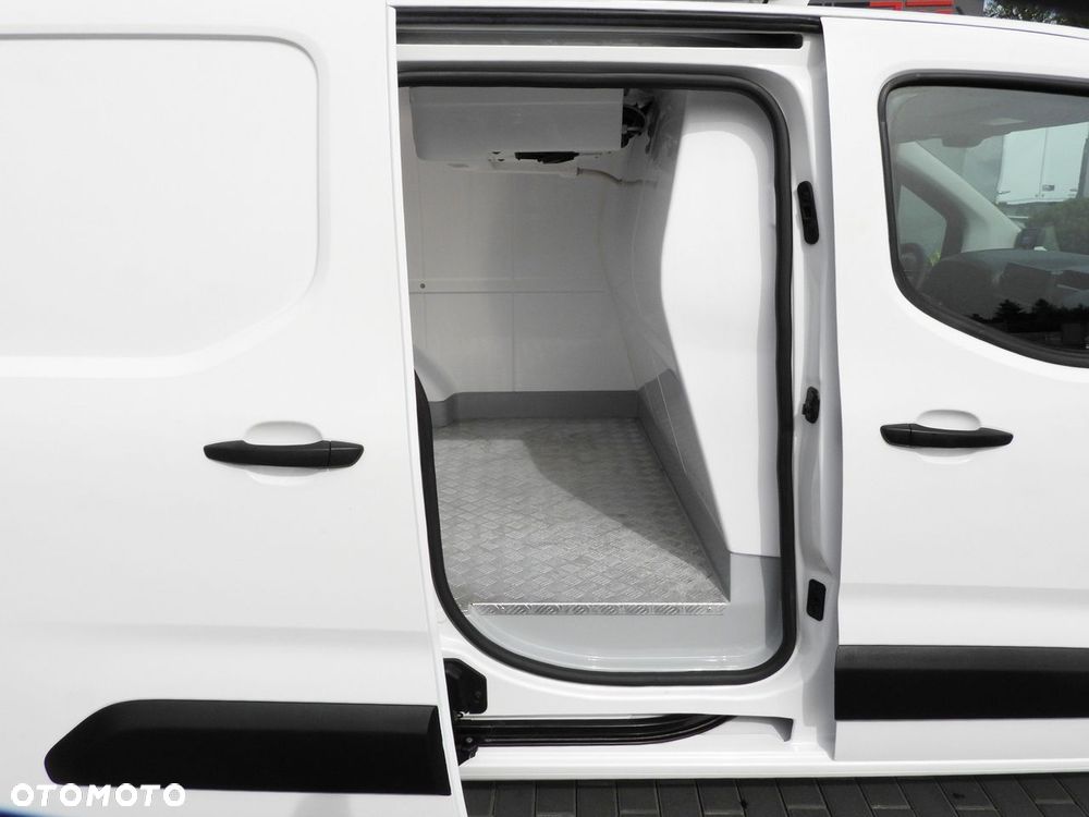 Toyota PROACE CITY FURGON CHŁODNIA  -15*C ZASILANIE 230V TEMPOMAT KLIMATYZACJA  100KM - 22