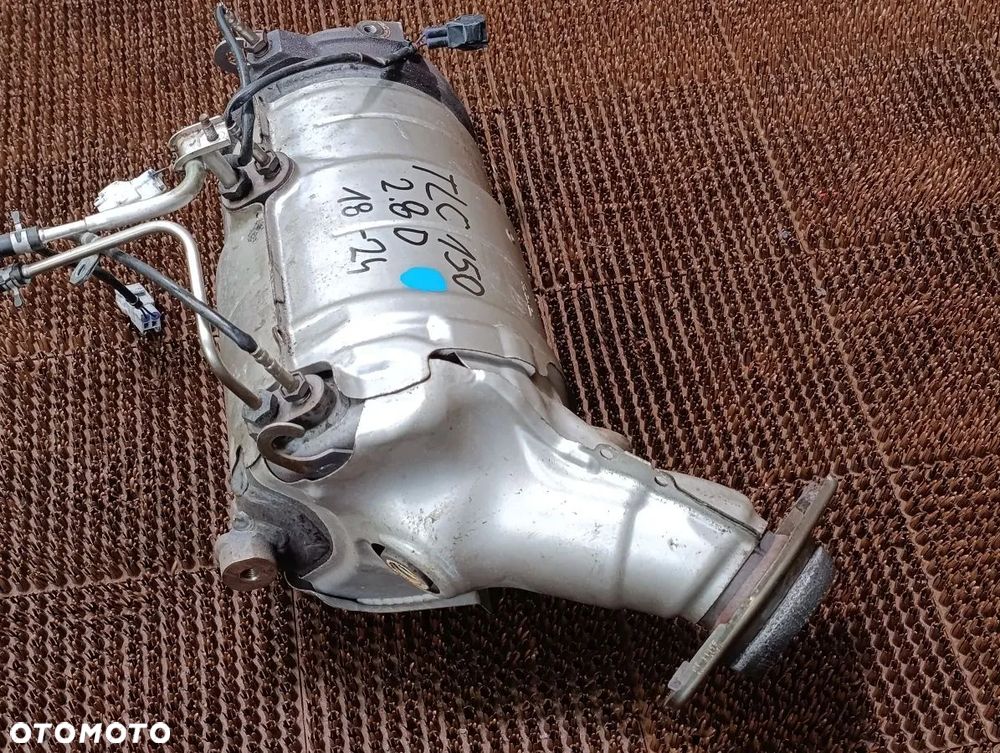 TOYOTA LAND CRUISER 150 2.8D 204KM 18-24r Katalizator Tłumik - 2