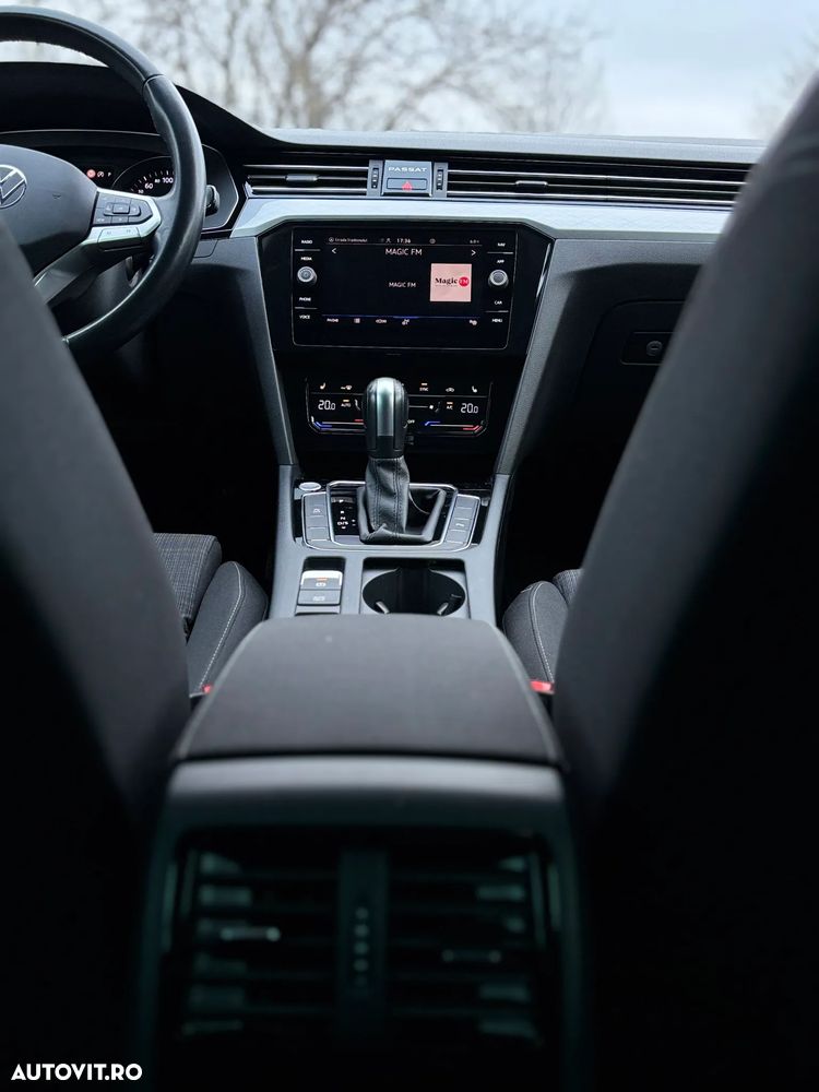 Volkswagen Passat 2.0 TDI SCR DSG Business - 5