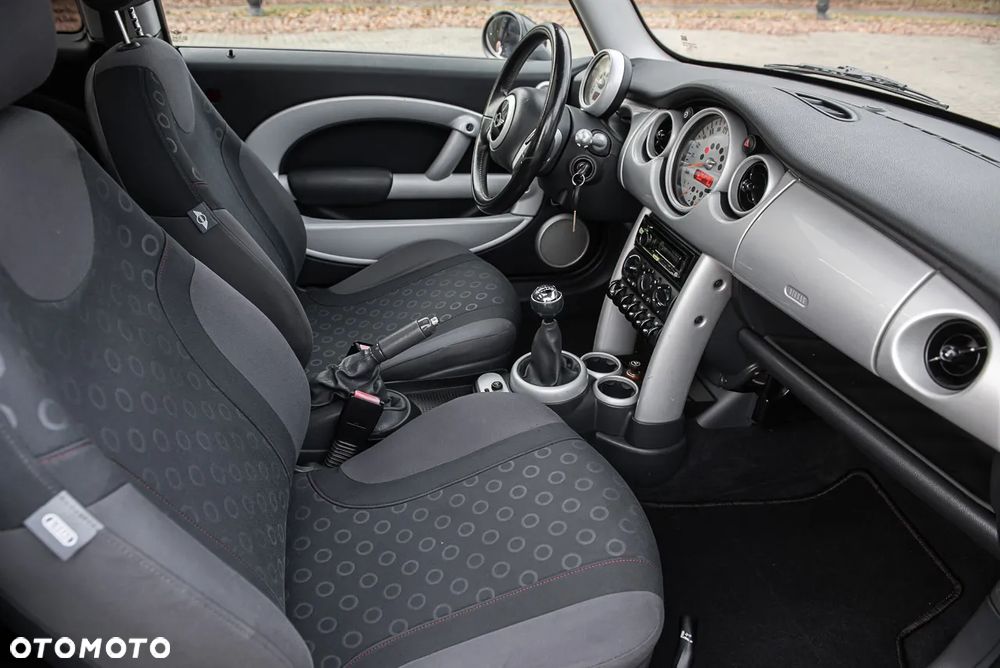 MINI ONE Seven - 23