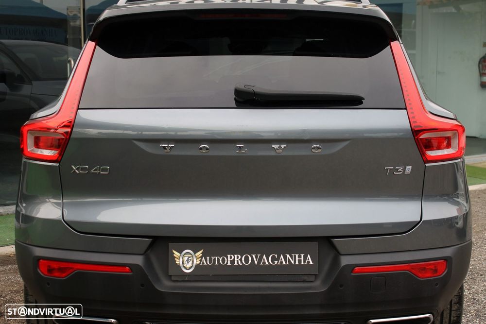 Volvo XC 40 1.5 T3 R-Design Tech Edition - 30