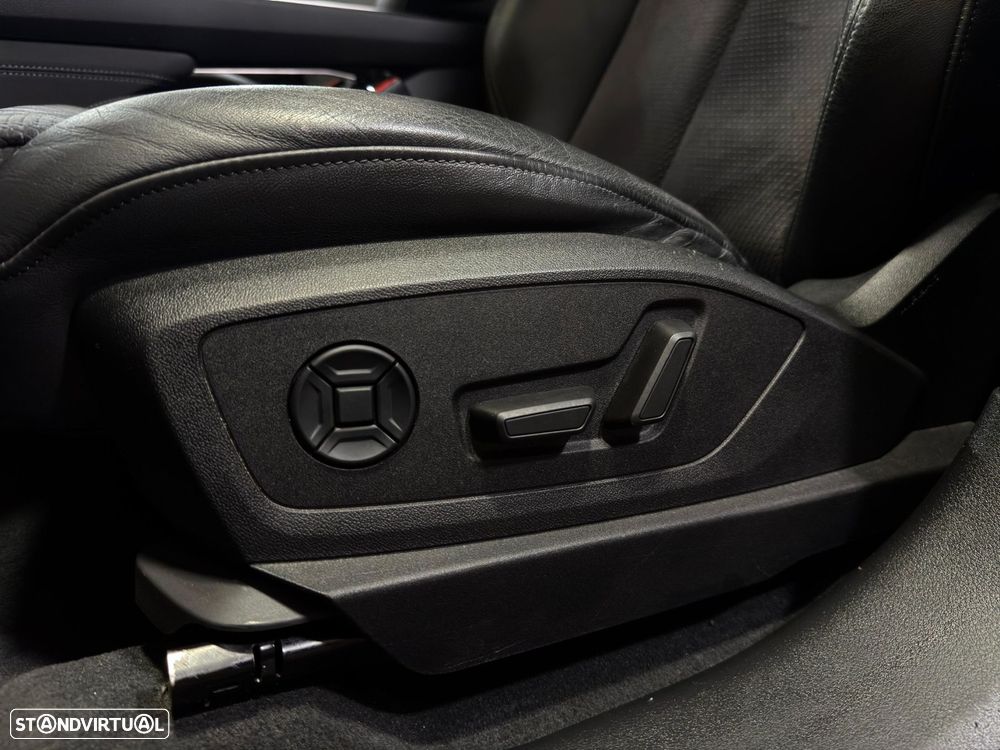 Audi e-tron 50 quattro S line - 38