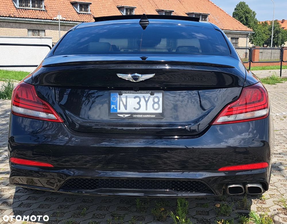 Hyundai Genesis - 6