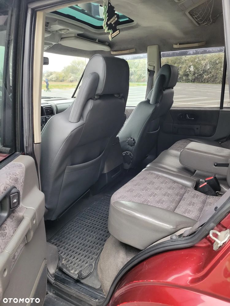 Land Rover Discovery - 4