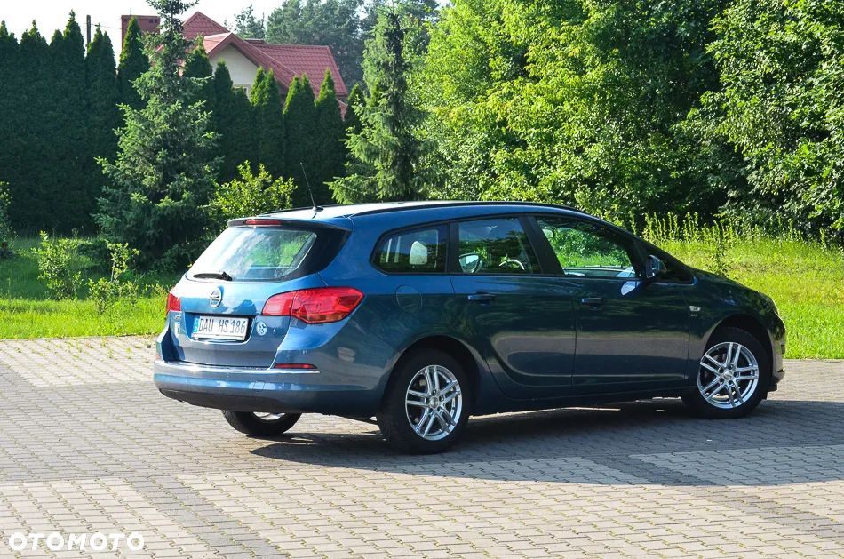 Opel Astra 1.6 Cosmo - 17