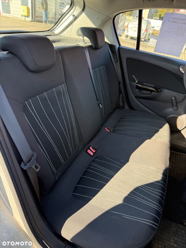 Opel Corsa 1.2 16V Enjoy - 12