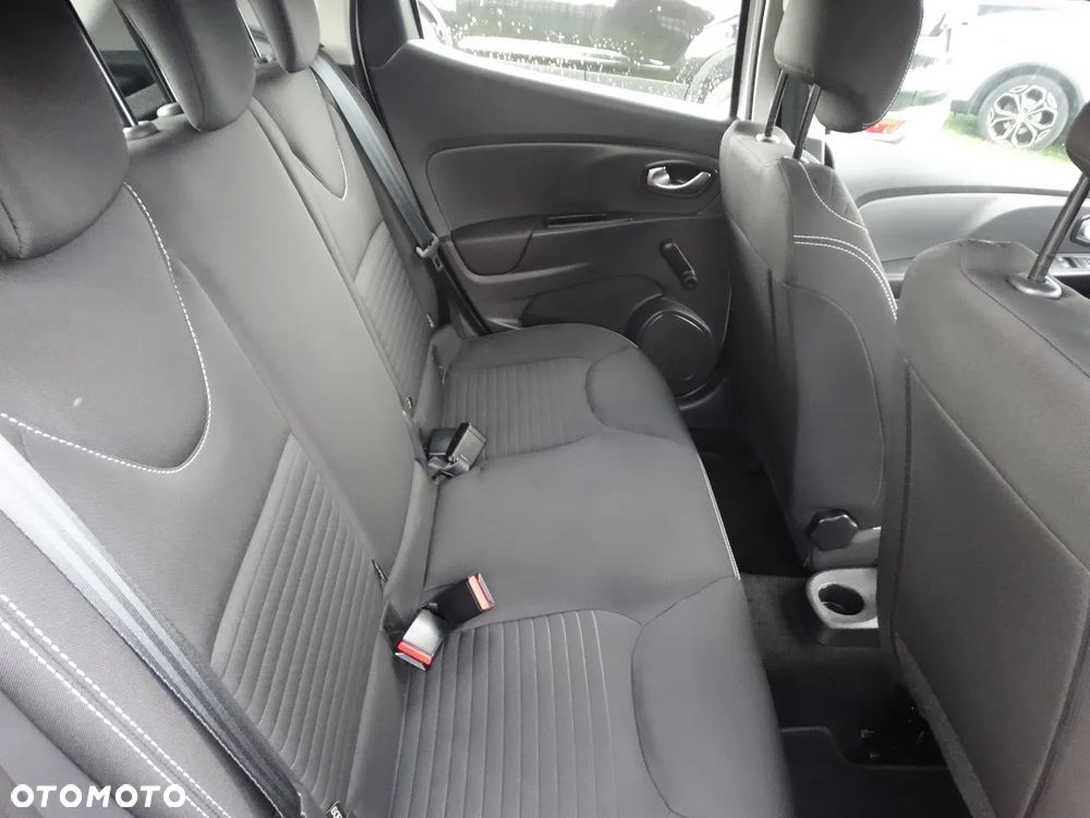 Renault Clio 1.2 16V Limited - 11